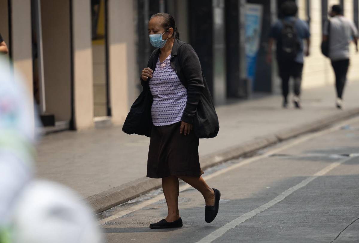 La calidad del aire en Guatemala sigue siendo “extremadamente mala” por humo de incendios
