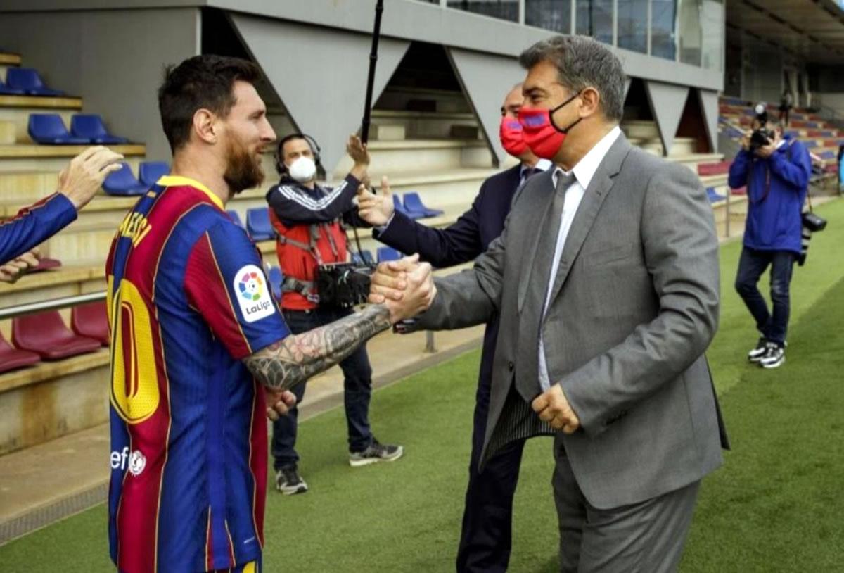 Messi y su padre no negociarían directamente con Joan Laporta, presidente del Barcelona.