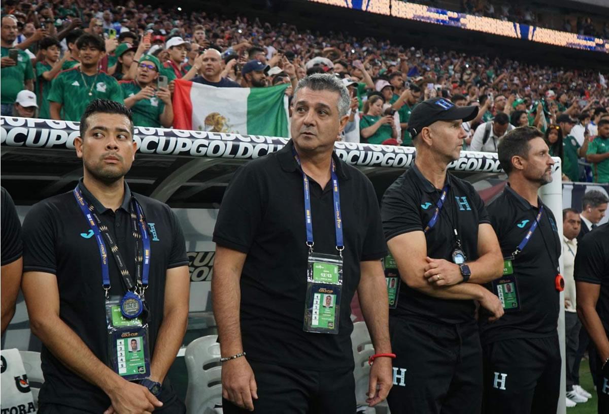 Diego Vázquez no esperaba que México les hiciera un gol al primer minuto.