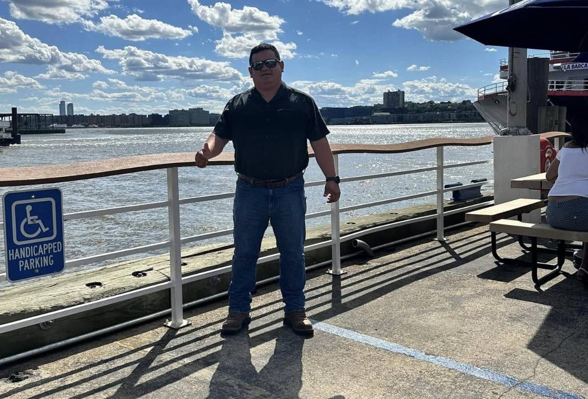 “Estaban vivos cuando llegué, pero el aeropuerto no tenía equipo de rescate”: Steven Arch