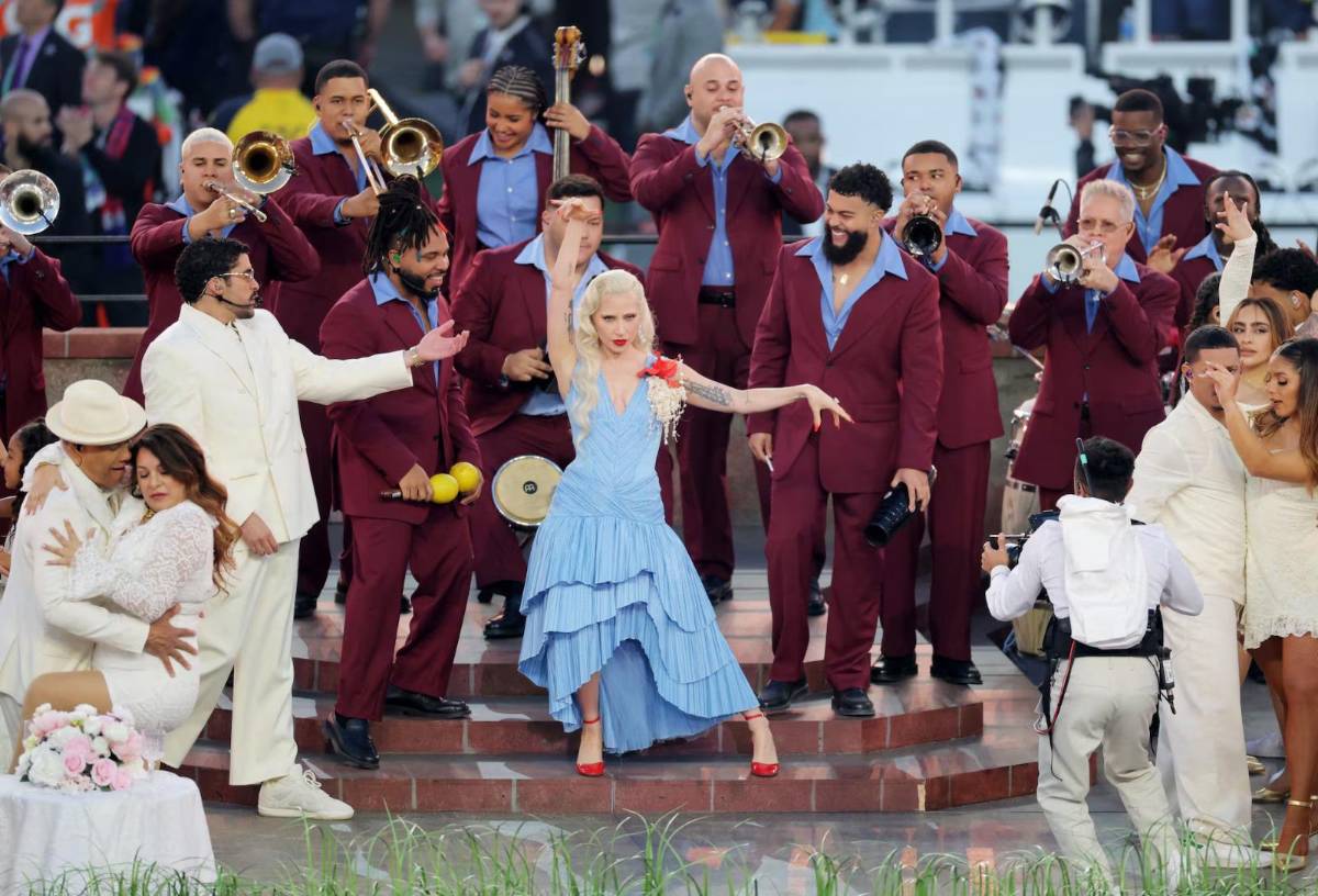 Bad Bunny conquista América con un homenaje a Puerto Rico y un mensaje de unión