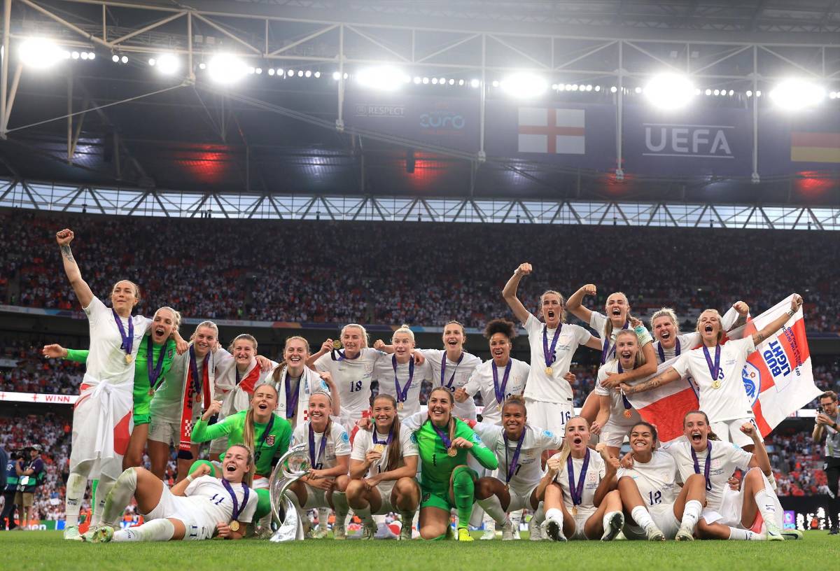 Inglaterra se corona en la Eurocopa Femenina