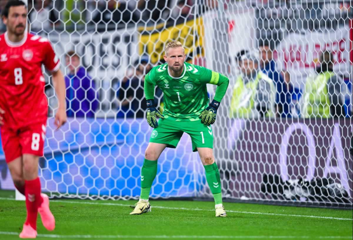 Kasper Schmeichel defendió el arco de Dinamarca en la Eurocopa 2024.