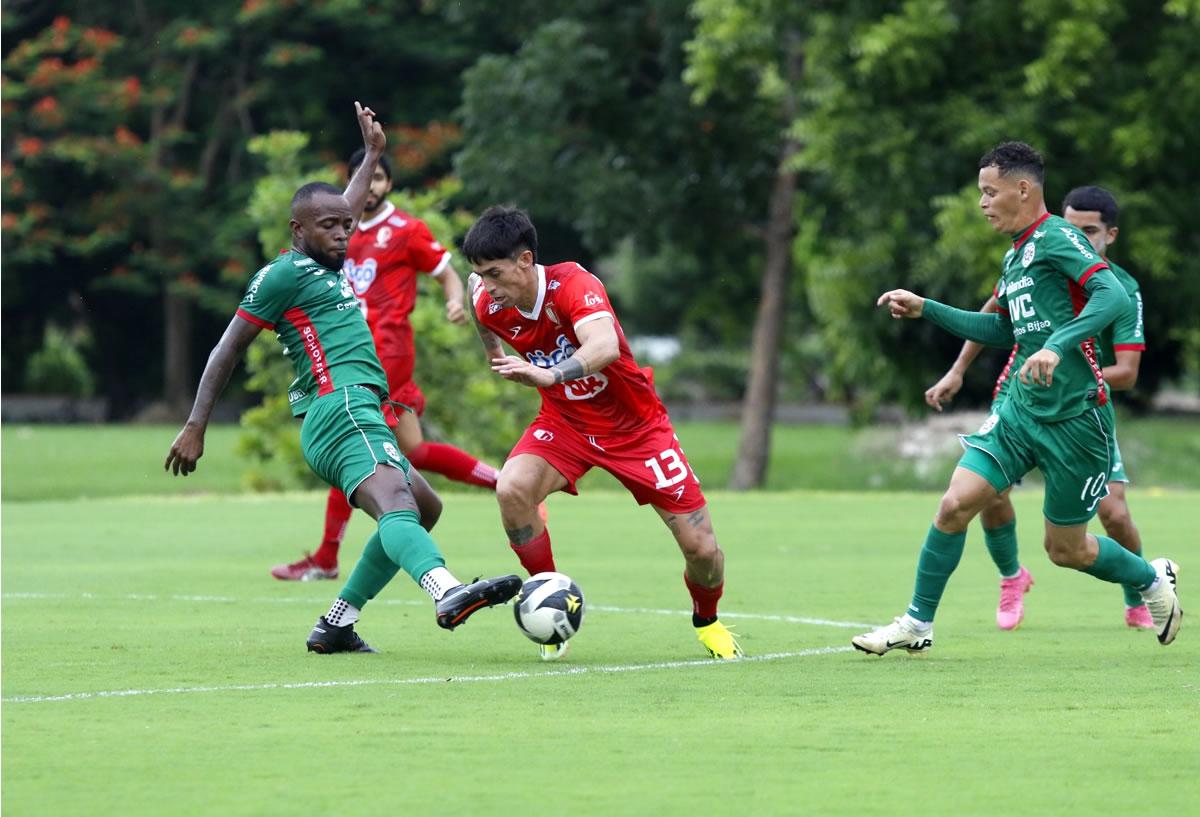 El argentino Juan Vieyra, ex del Real España y Marathón, ahora juega con el Real Estelí.