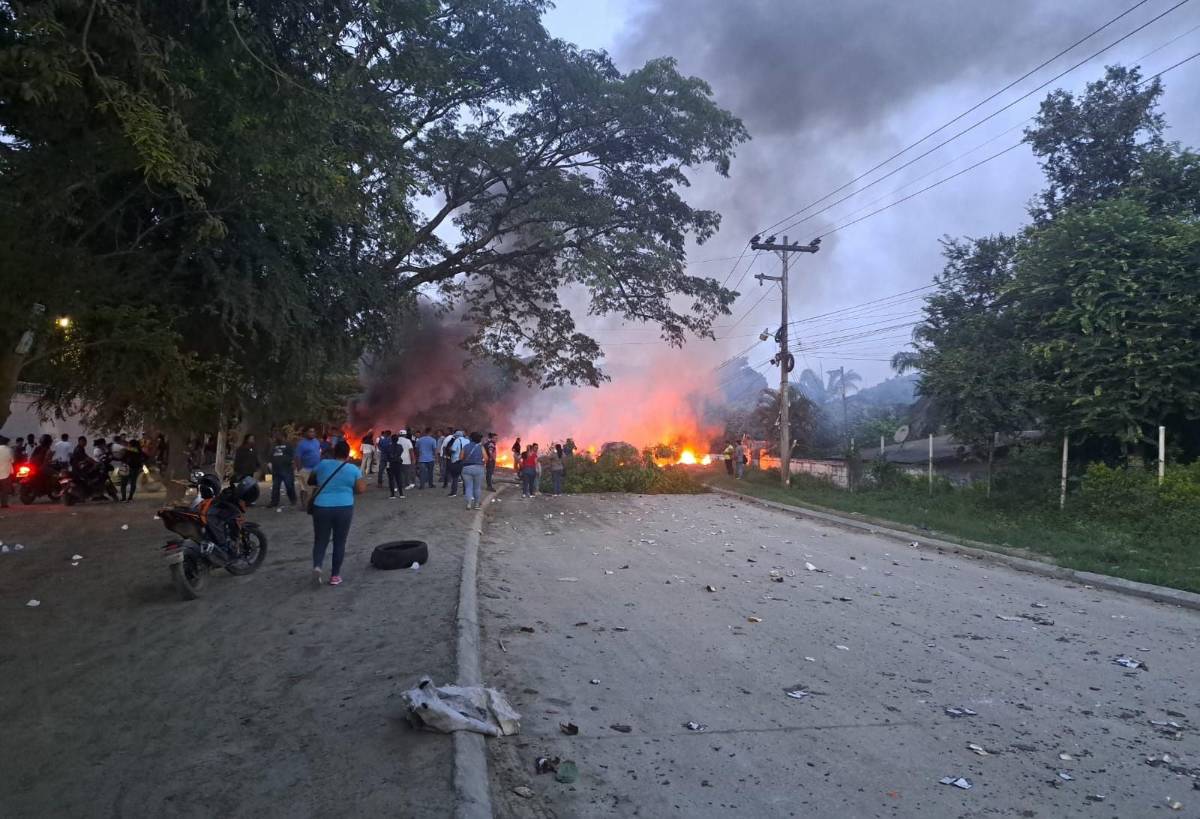 Pobladores de El Carmen y El Ocotillo protestan por abusos de la Policía Militar