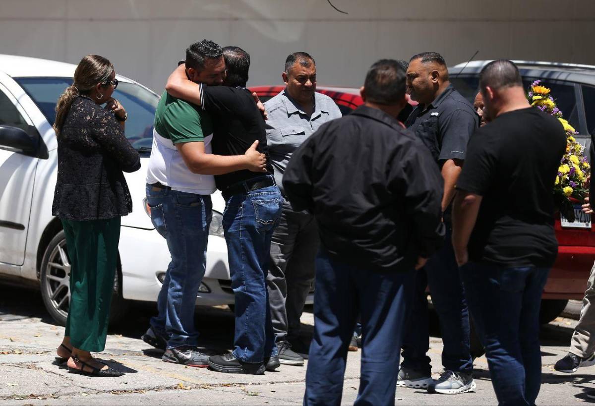 Velan a familia Deras Zelaya tras tragedia en Santa Bárbara