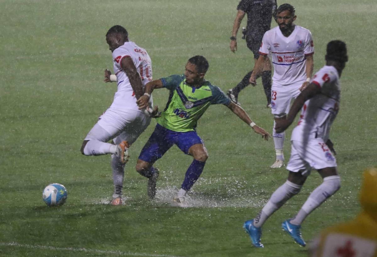 Menjívar festejó a lo CR7, héroe y la molestia de Tilguath en el Olimpia-Olancho