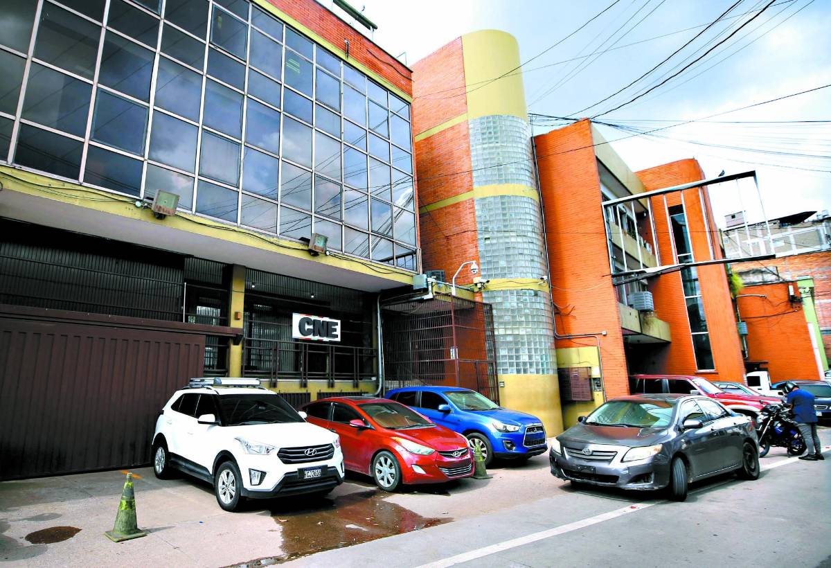 CNE definirá cuáles corrientes inscriben para primarias