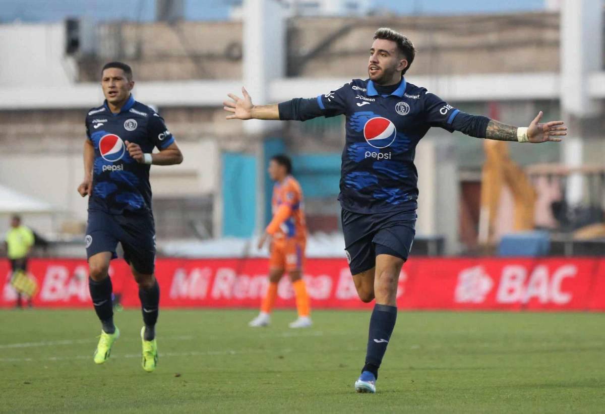 Auzmendi abrió la cuenta para Motagua ante los Lobos de la UPNFM.