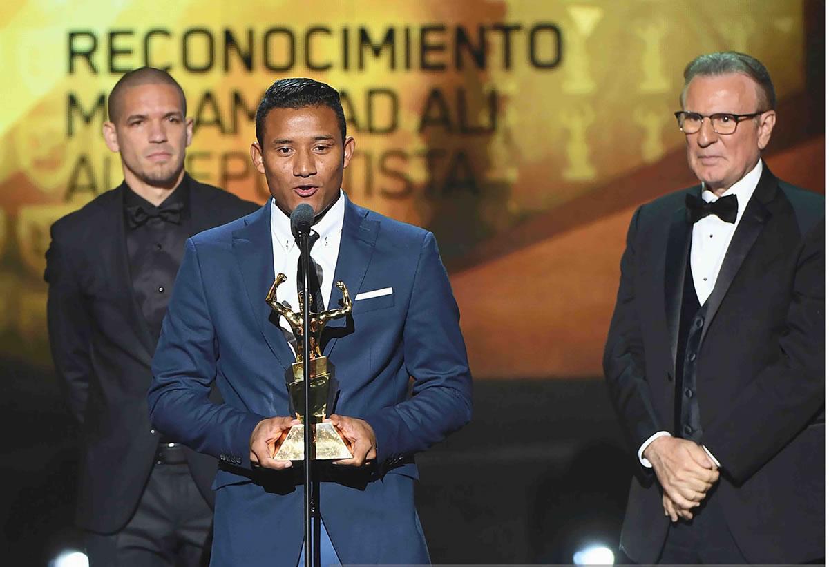 Después de recuperarse de esa terrible lesión, Luis Garrido recibió en 2016 por parte de Univisión el reconocimiento ‘Muhammad Ali’ por su espíritu de lucha.