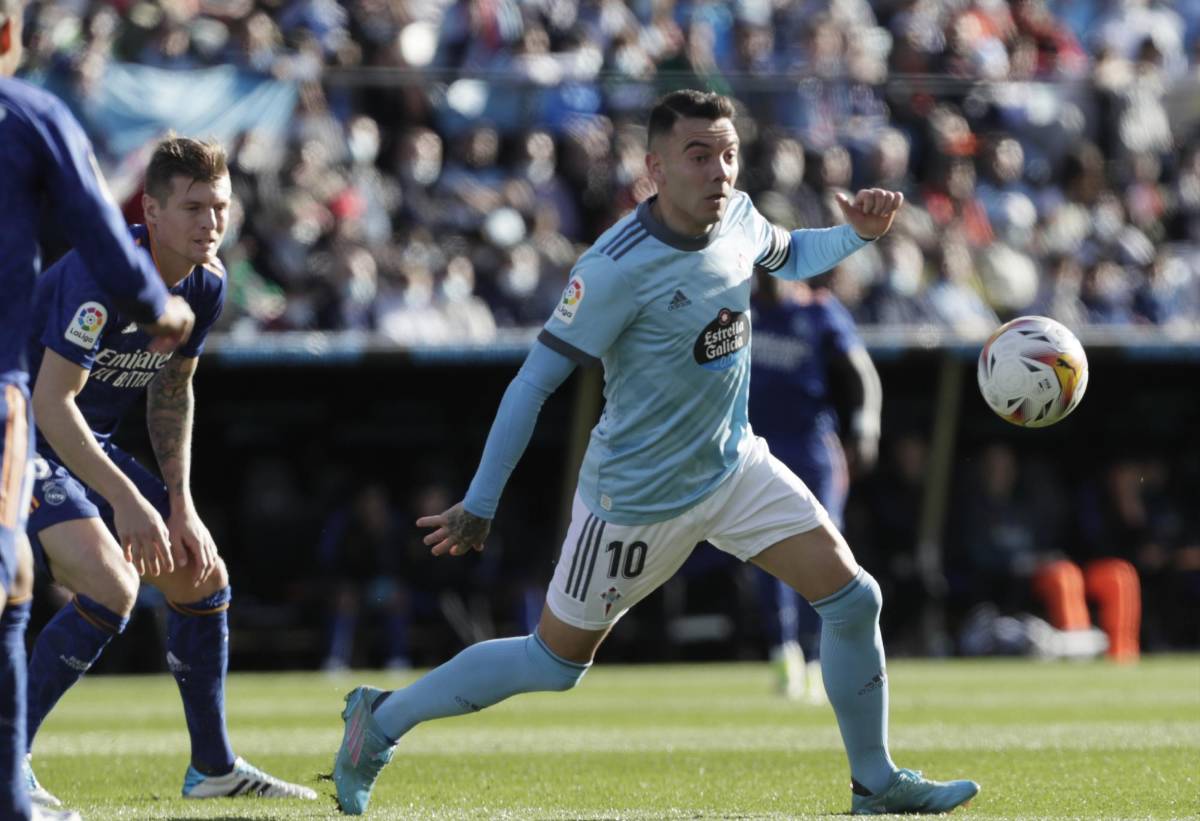 Iago Aspas: “Al árbitro solo le ha faltado pitar un cuarto penalti para haberlo tirado él”