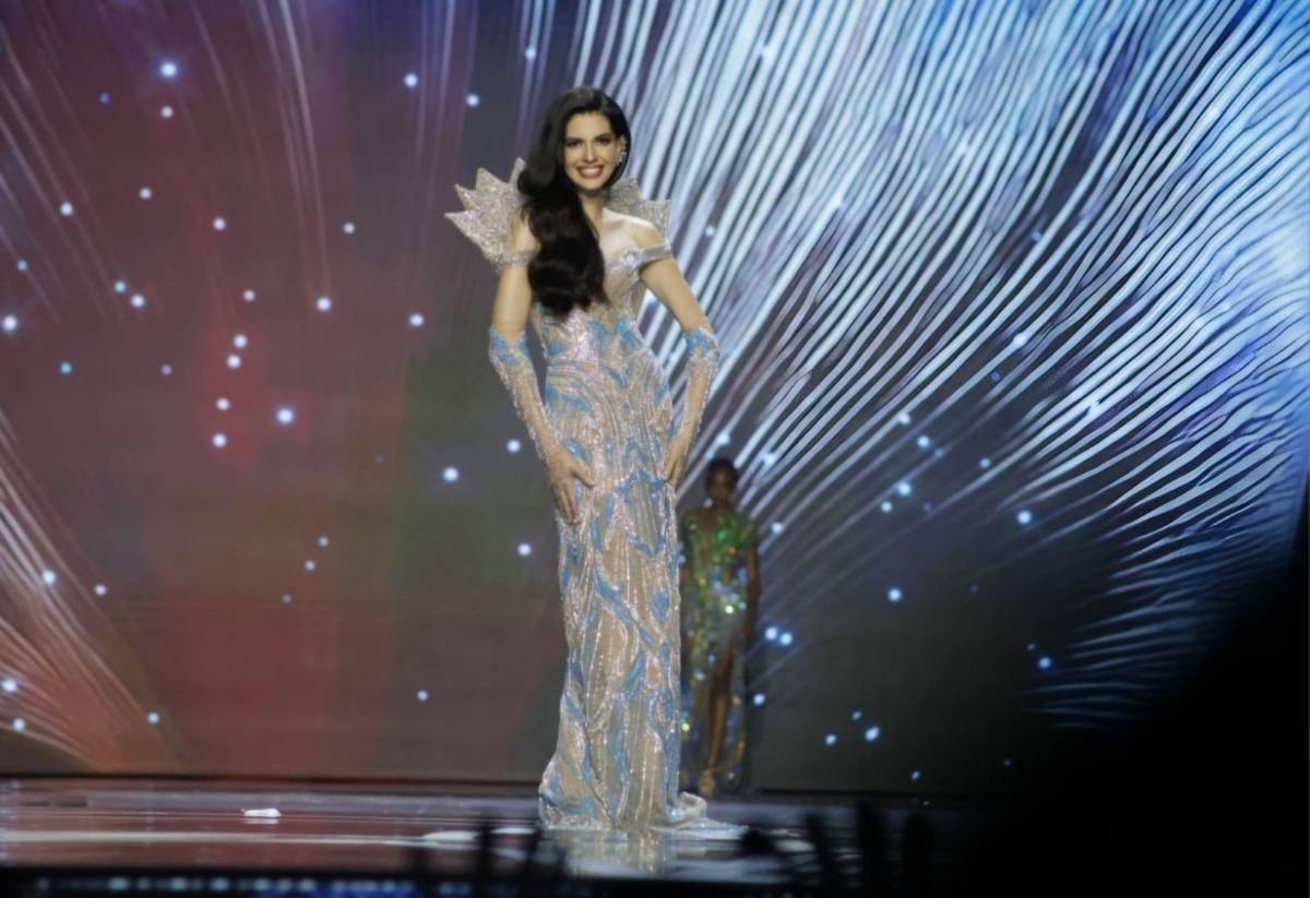 Glamour en los vestidos de noche de la preliminar del Miss Universo 2025