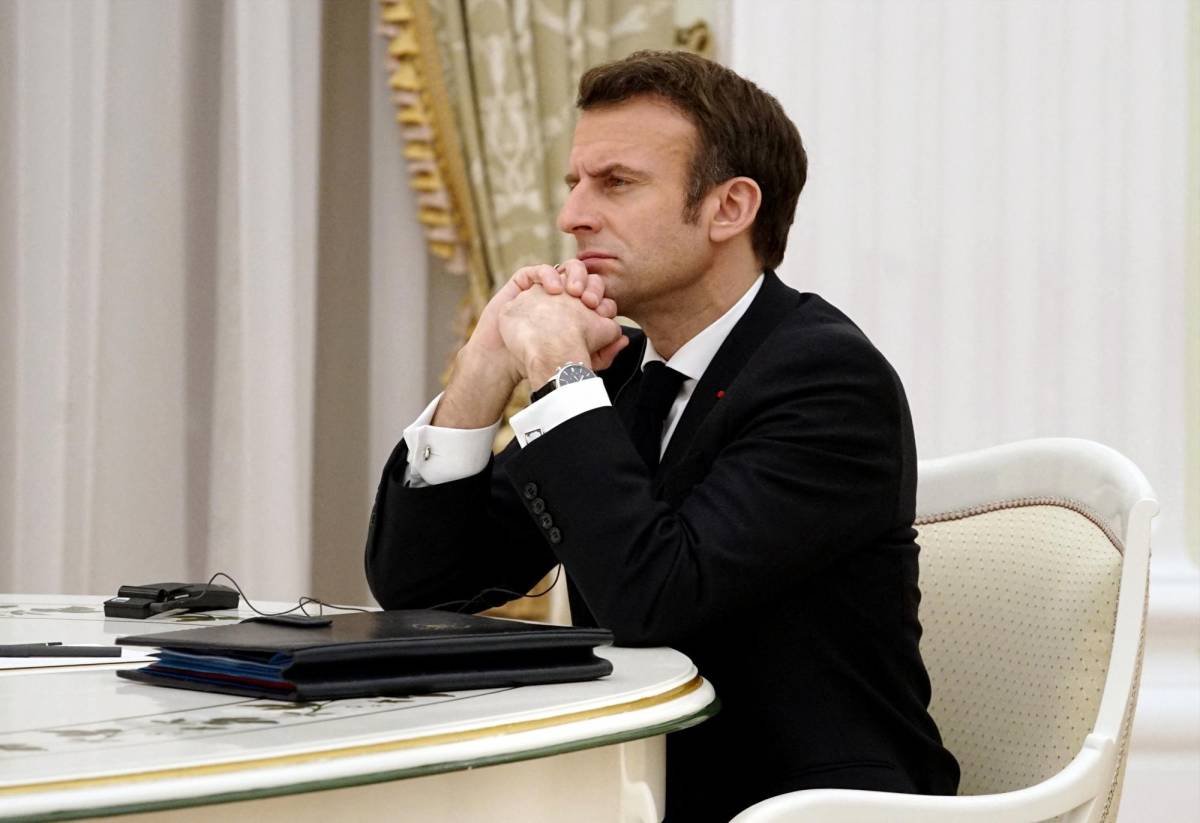 Macron llama a Putin a encontrar una respuesta colectiva que evite una guerra