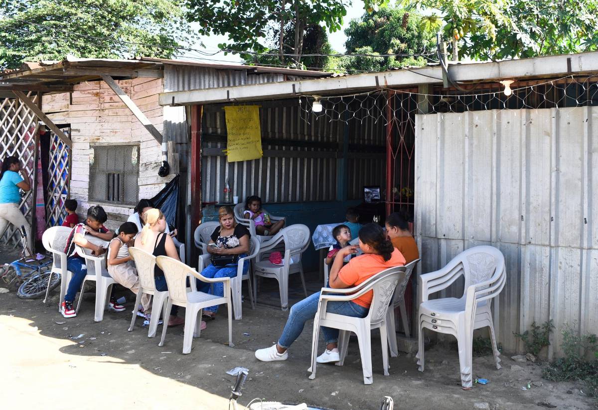 Dan último adiós a niña de tres años que se electrocutó en su casa