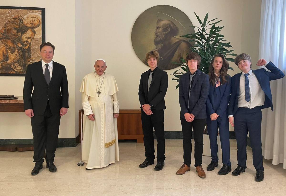 El papa Francisco se reúne con el magnate de la tecnología Elon Musk