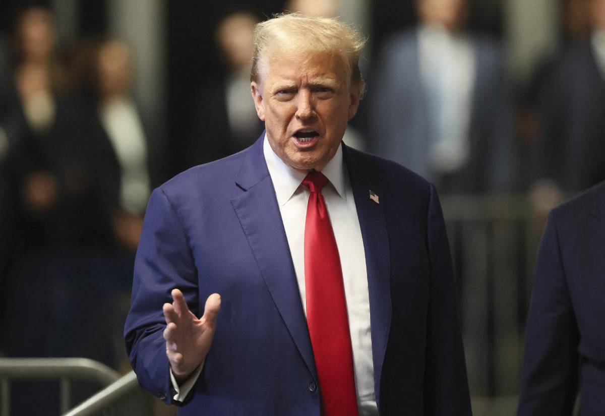 Juez amenaza a Trump con la cárcel si vuelve a desacatar sus órdenes