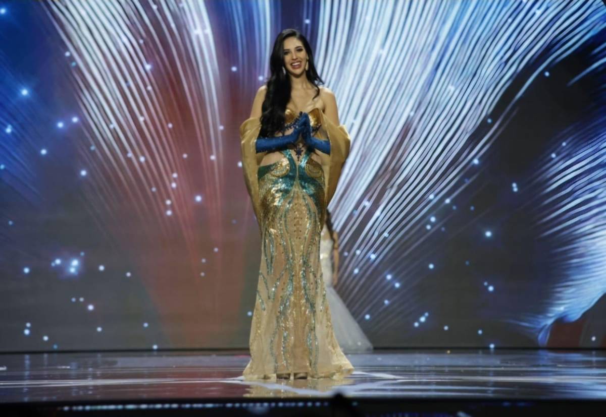 Glamour en los vestidos de noche de la preliminar del Miss Universo 2025