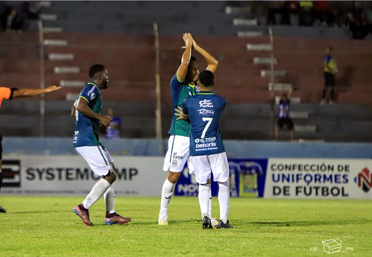 Allan Banegas pidió perdón a la afición del Victoria, recordando su pasado por el club ceibeño.