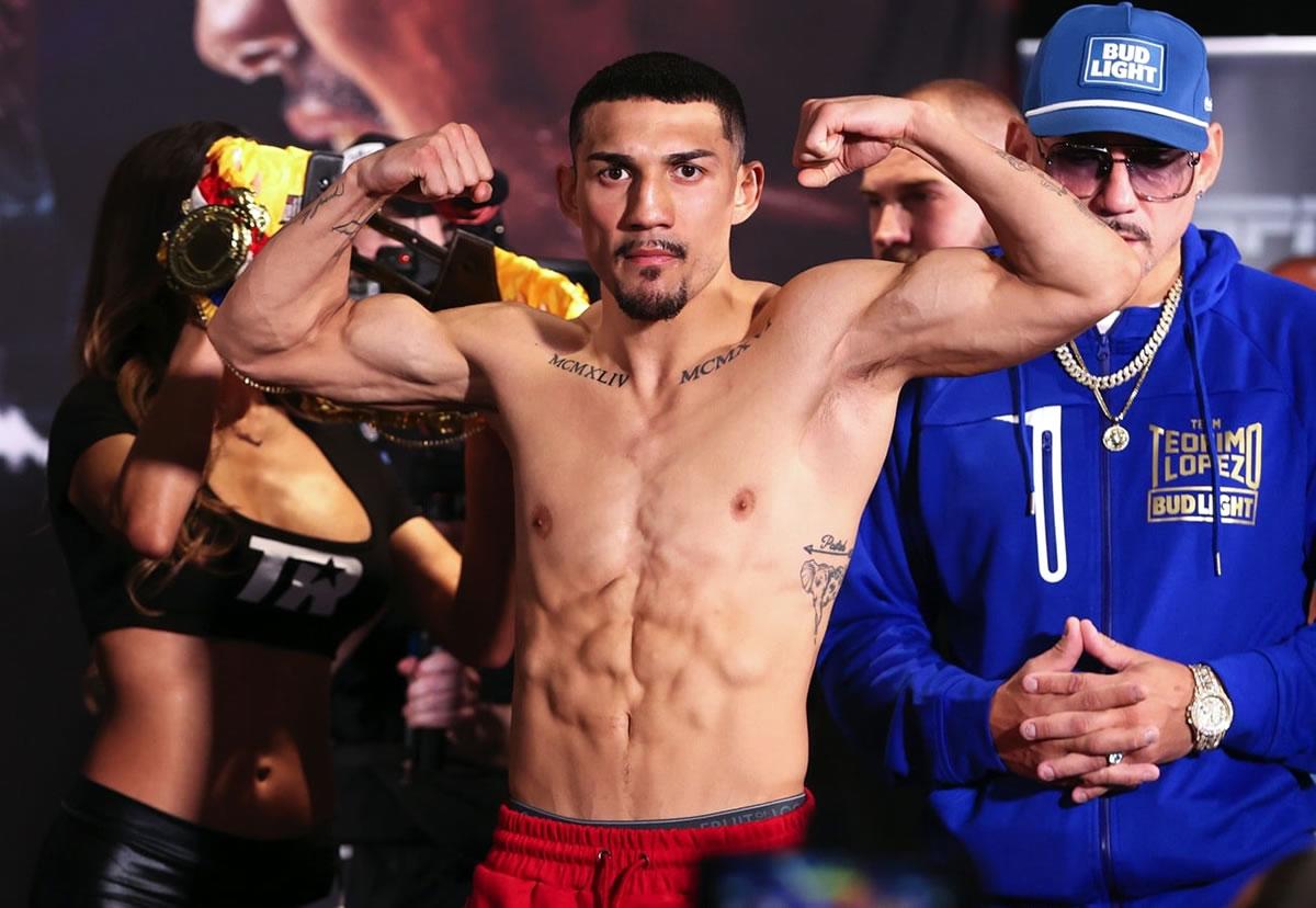 Teófimo López cumplió a cabalidad con su pesaje previo a la pelea.