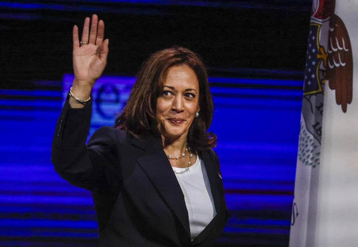 Kamala Harris pide ser “más inteligentes” en la regulación del control de las armas