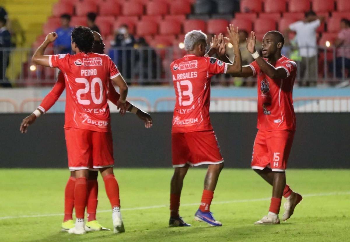 Frustración en Motagua, su insólito error e histórico triunfo del Estrella Roja