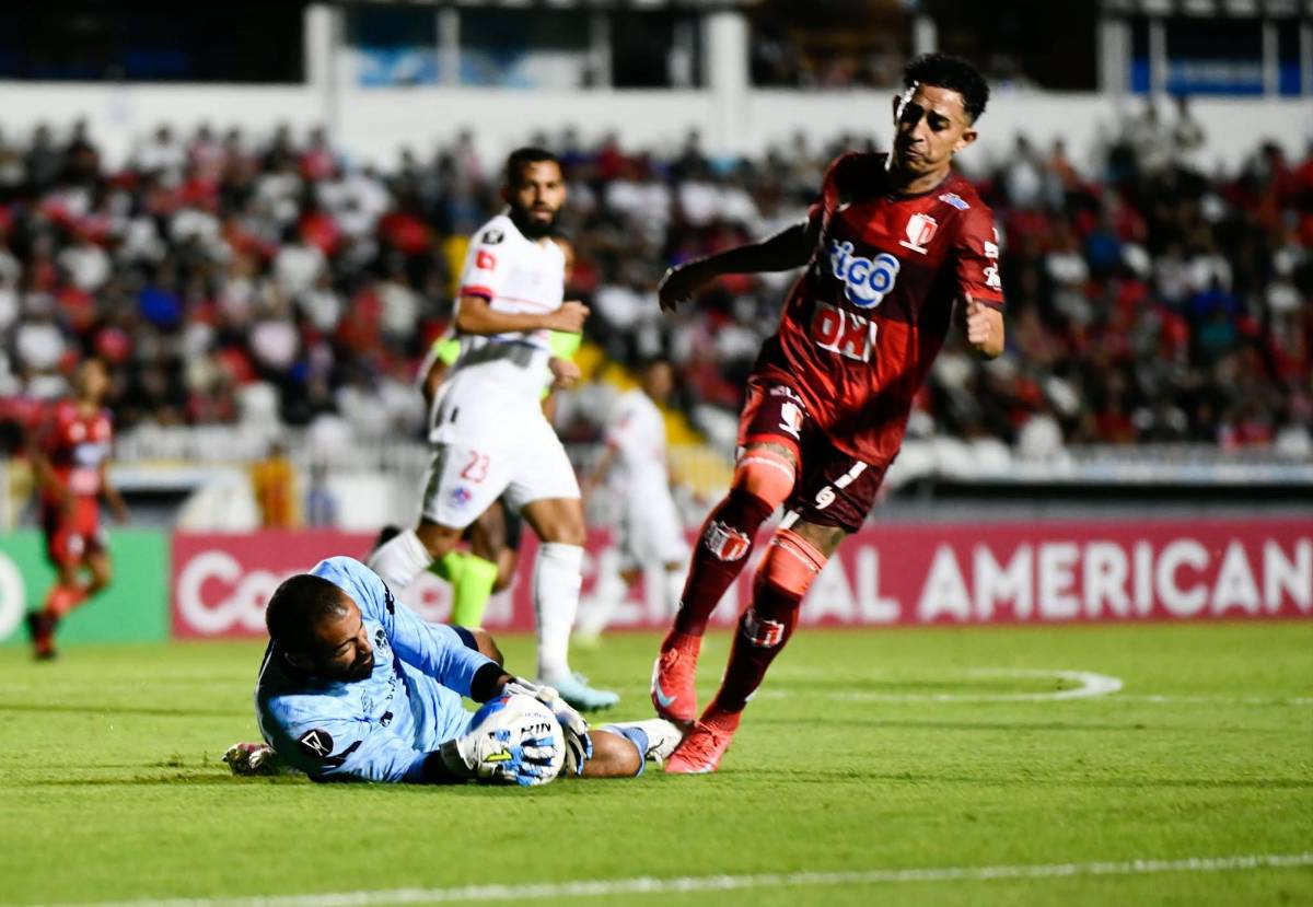 El baile de Olimpia a Estelí, festejos en el Nacional y el oso del Real España