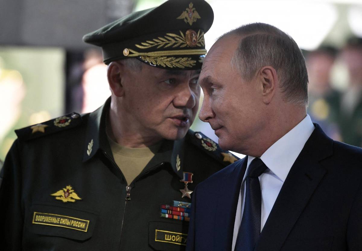 Putin junto Shoigú, uno de los ministros rusos más cercanos al mandatario.