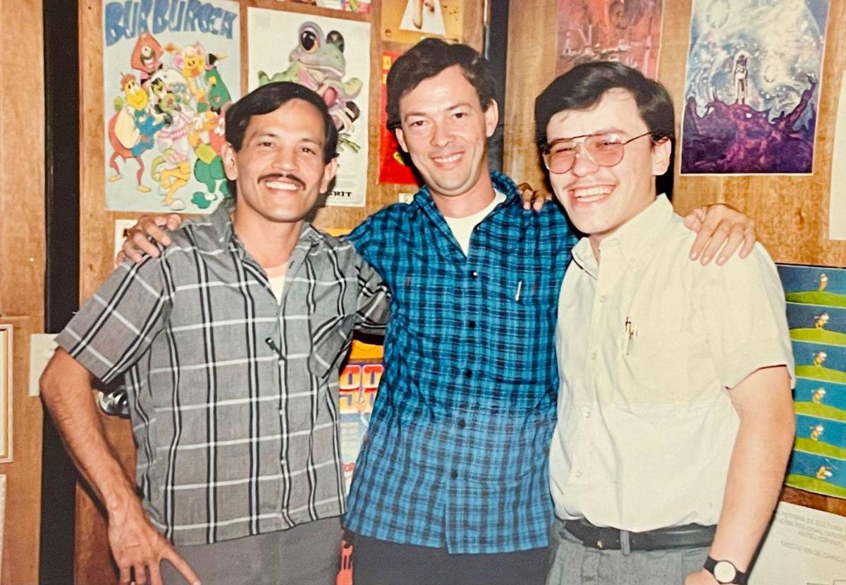 Doumont, Roberto Ruiz y Darío Banegas, tres grandes maestros de la caricatura en Honduras.