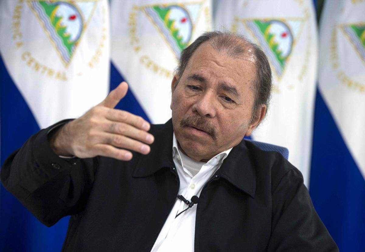 Juez argentino ordena capturar a Daniel Ortega y Rosario Murillo