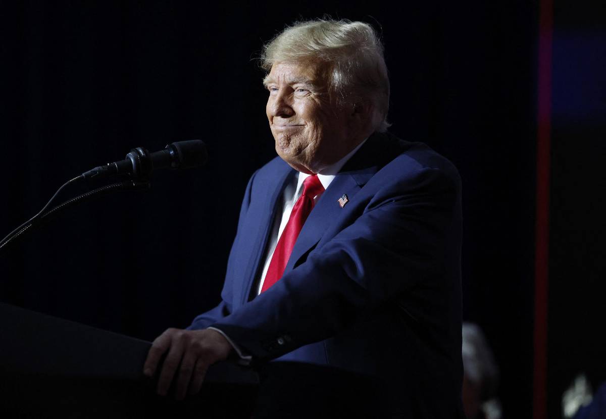 Trump vuelve a la justicia en Nueva York en plena carrera por las primarias