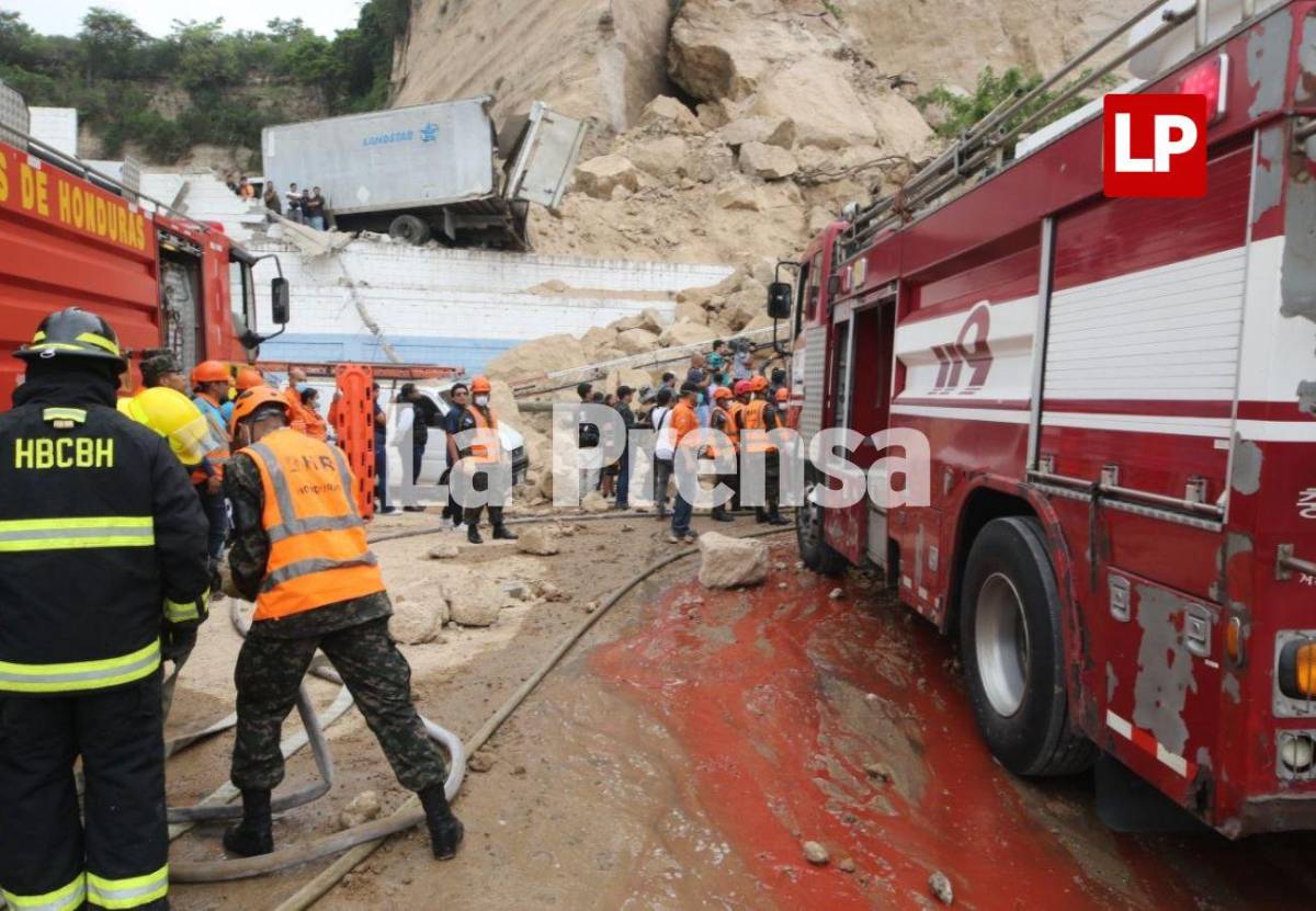 Don Allan relata cómo logró sobrevivir al derrumbe en el anillo periférico de Tegucigalpa