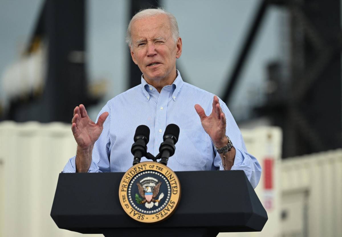 Biden visita Florida, devastada por el huracán Ian y gobernada por un férreo adversario