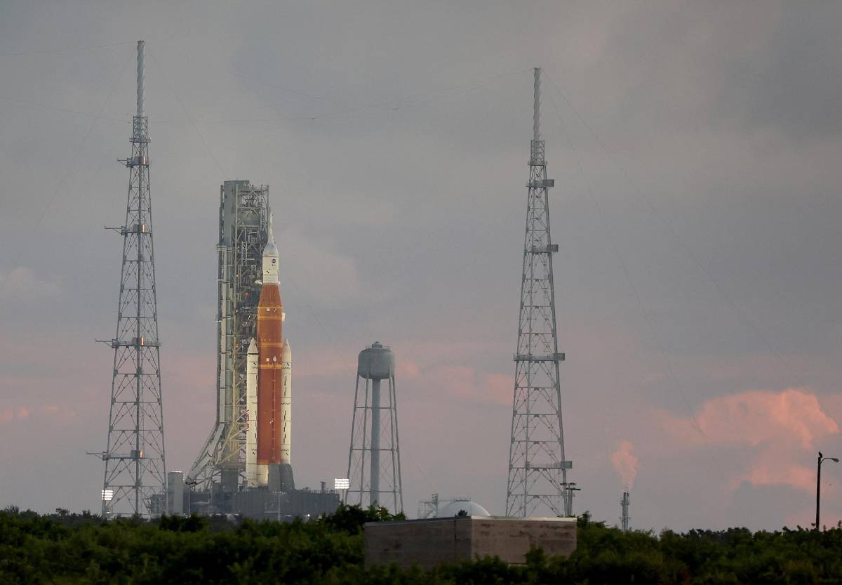 La histórica misión Artemis I despegaría el viernes rumbo a la Luna tras fallo técnico