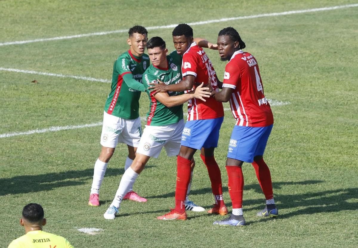 El partido en el Yankel estuvo muy disputado.