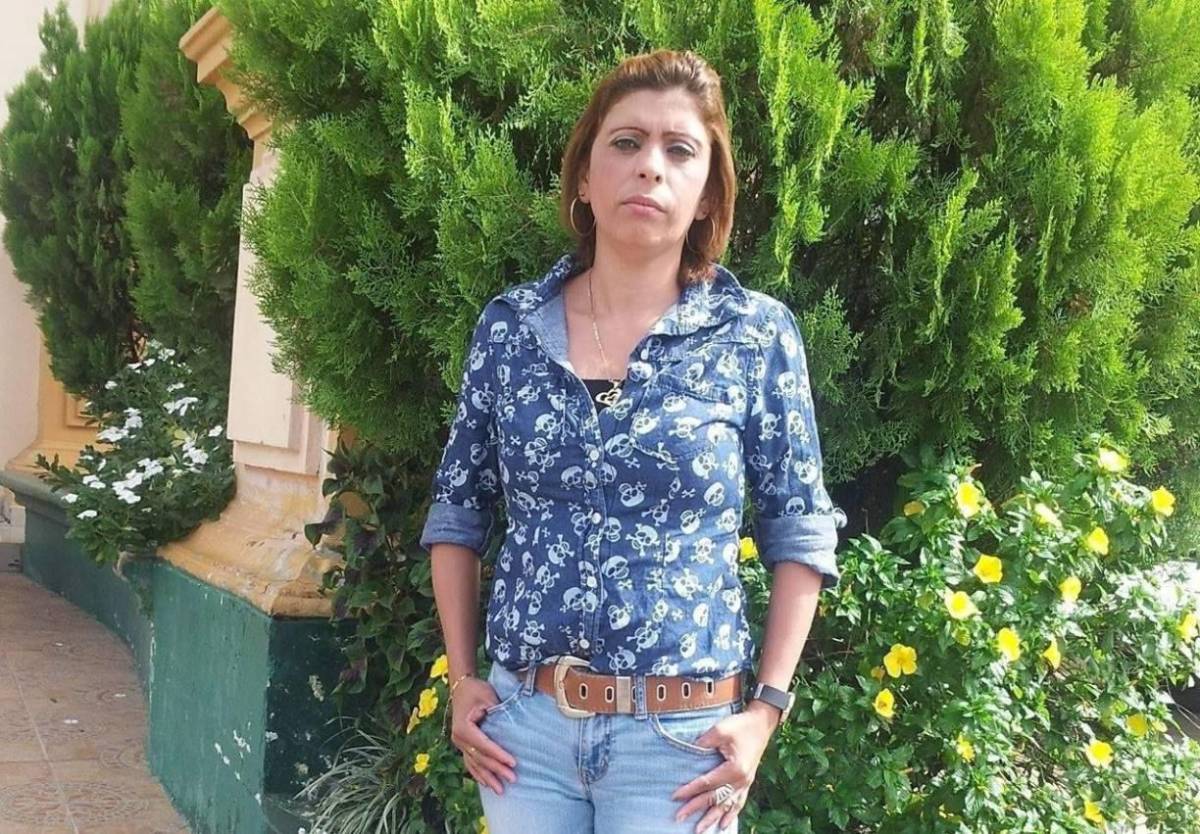 “Se fue con otro”: Había enterrado a su esposa en el patio y la denunciaba de abandono