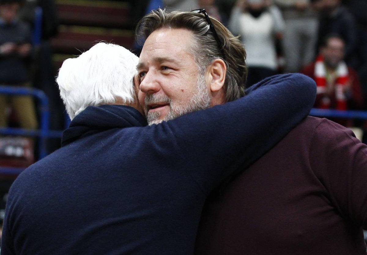 Naomi, Demi Moore, Julia Roberts y otras famosas lloran la muerte de Giorgio Armani