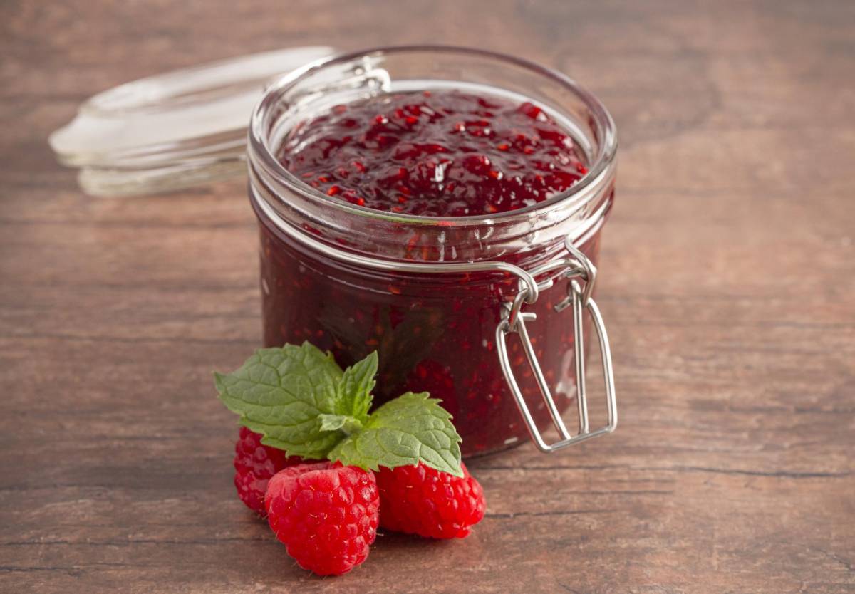 Tiempo de preparación: 45 minutos / Rinde: 1 frasco