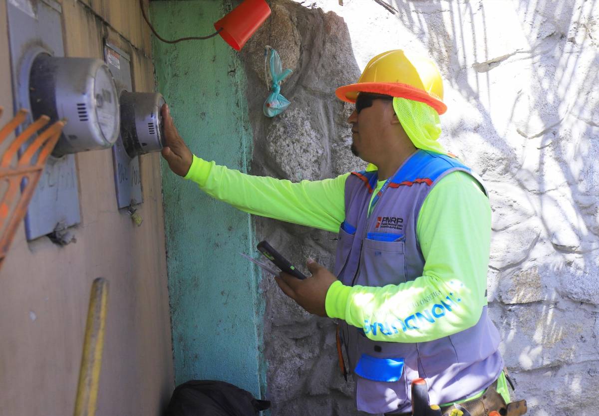 Enee crea comisión auditora para verificar facturas de energía