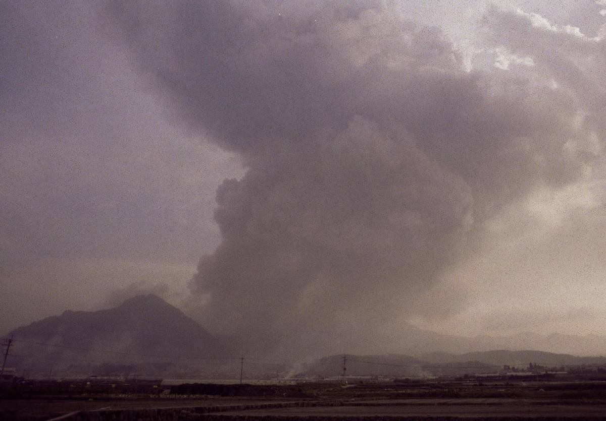 Alerta de evacuación por la erupción del volcán Sakurajima en Japón