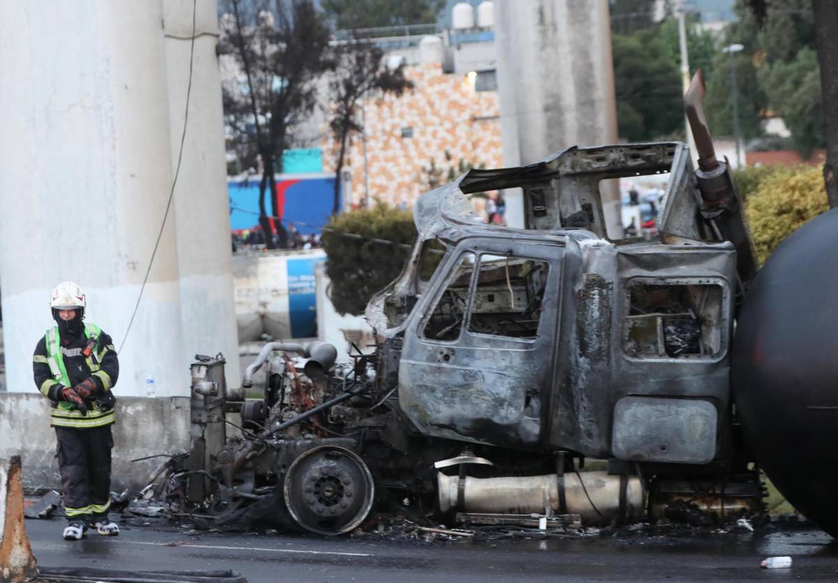 ¡Desgarrador! Sube a diez la cifra de muertos por la explosión de camión de gas
