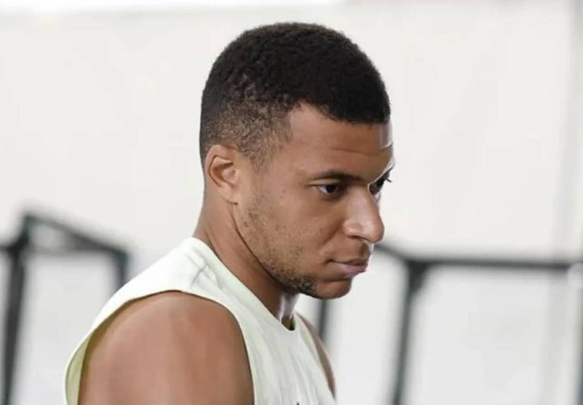 Mbappé reaparece y asusta tras gastroenteritis sufrida en Estados Unidos: No es Kylian