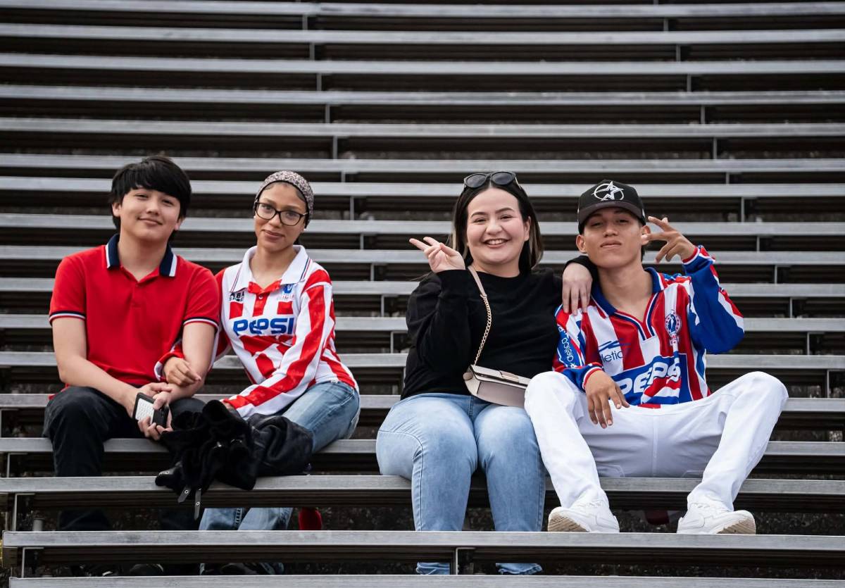 Colocha enamora en New Orleans, besos y ambientazo para los clásicos en EUA