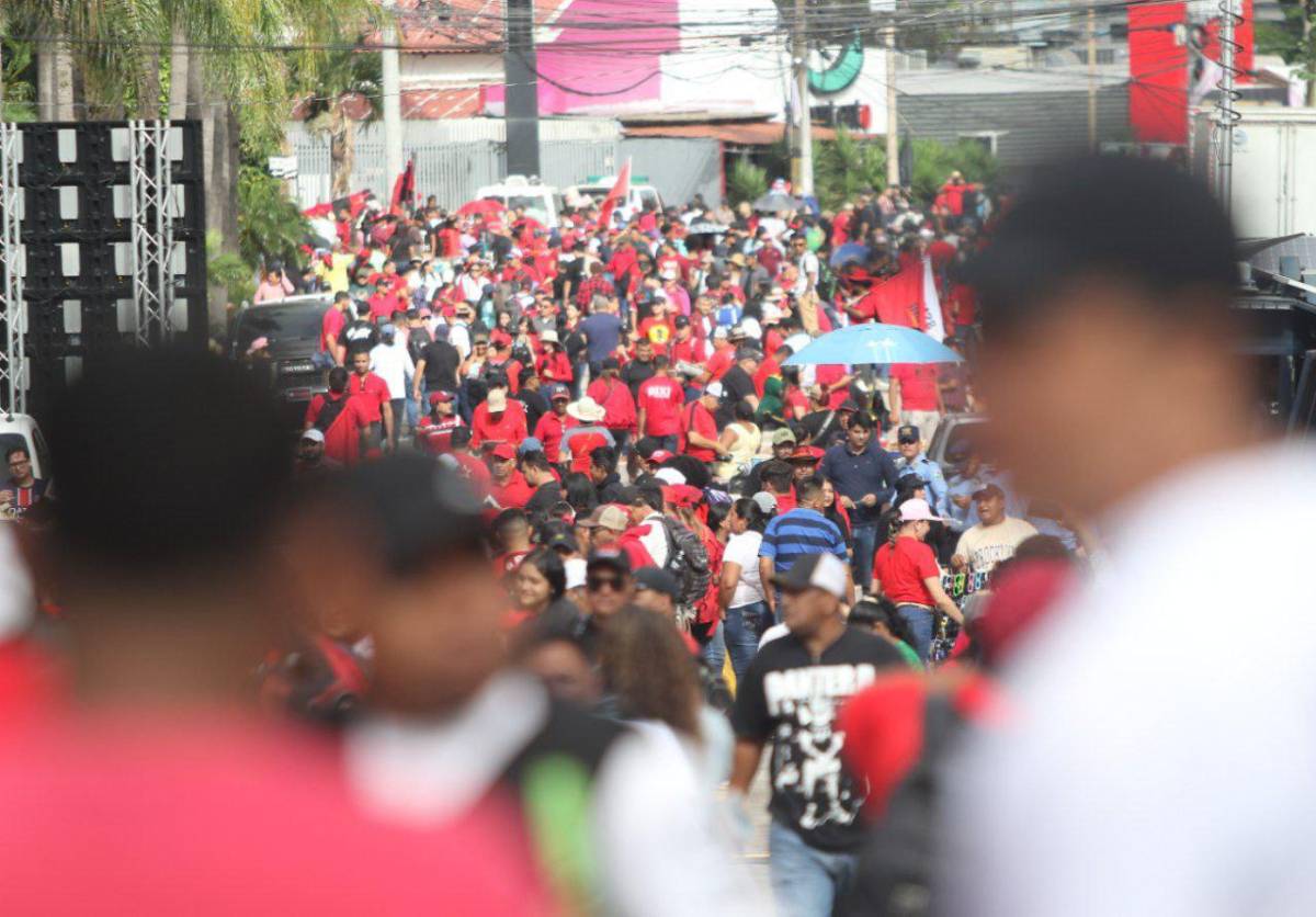 Imágenes de la nutrida movilización del oficialismo en Tegucigalpa