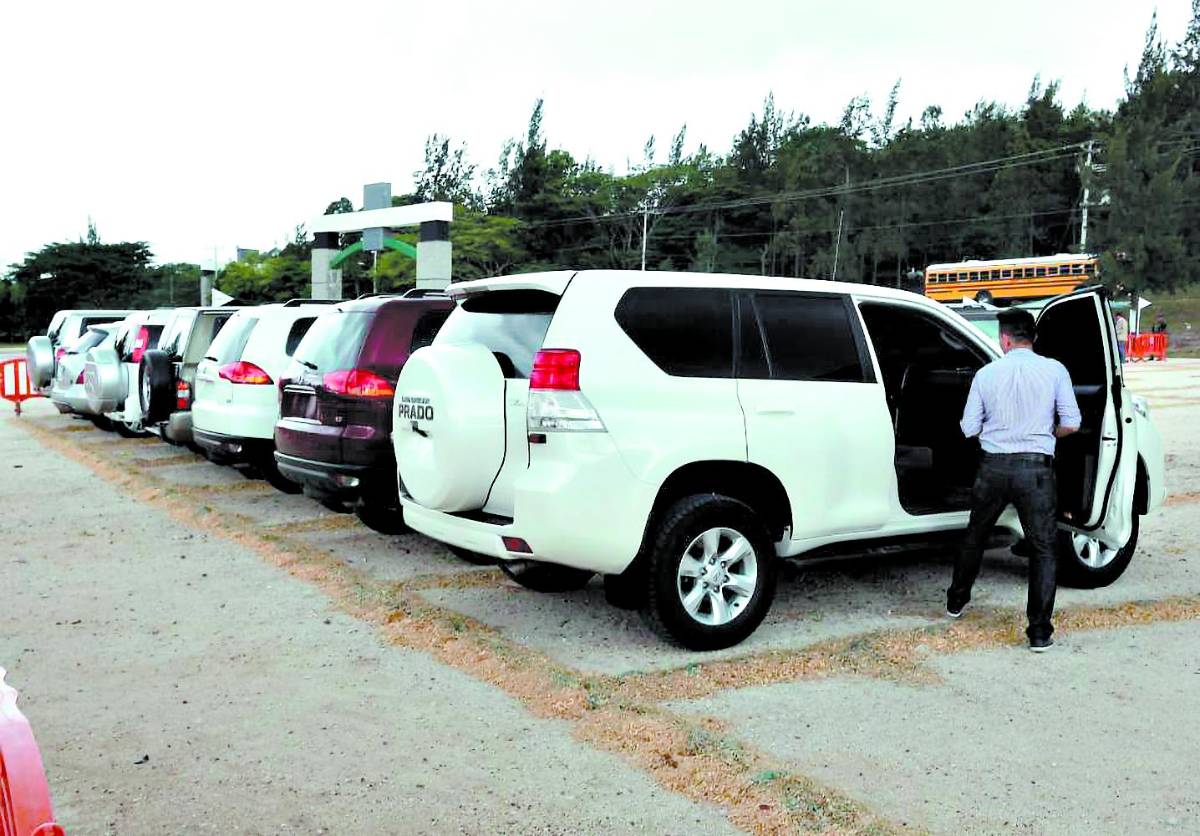 Destinan L84,000 al día para alquiler de camionetas blindadas