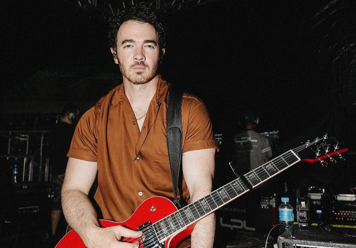 Kevin Jonas se somete a una intervención de cáncer de piel en su cara