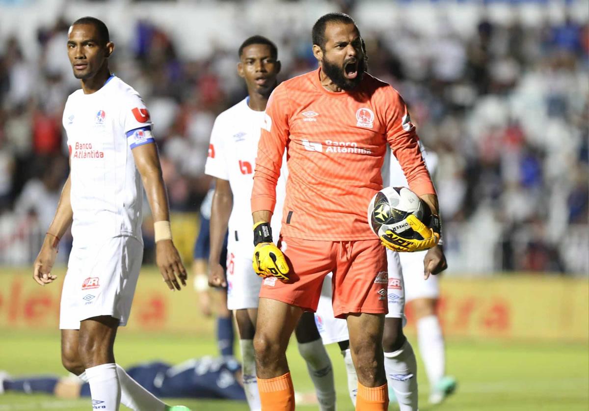 Edrick Menjívar, de probarse en Motagua a convertirse en leyenda de Olimpia