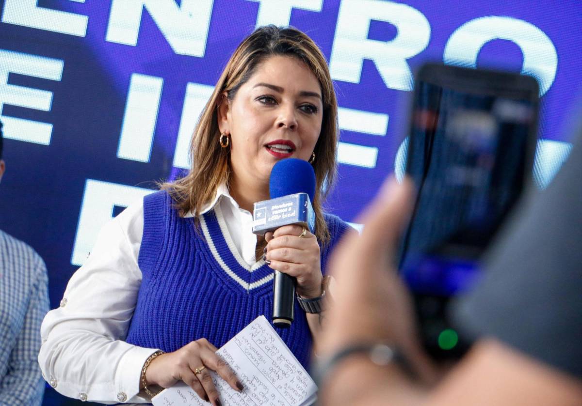 Revelan la millonaria cifra que pagaba Gobierno de Xiomara en lujosos carros para ministros