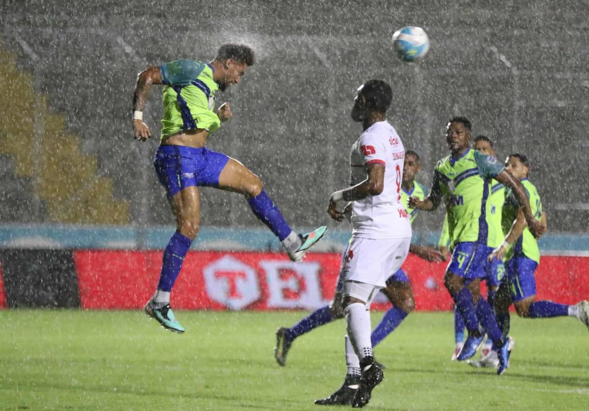 Menjívar festejó a lo CR7, héroe y la molestia de Tilguath en el Olimpia-Olancho