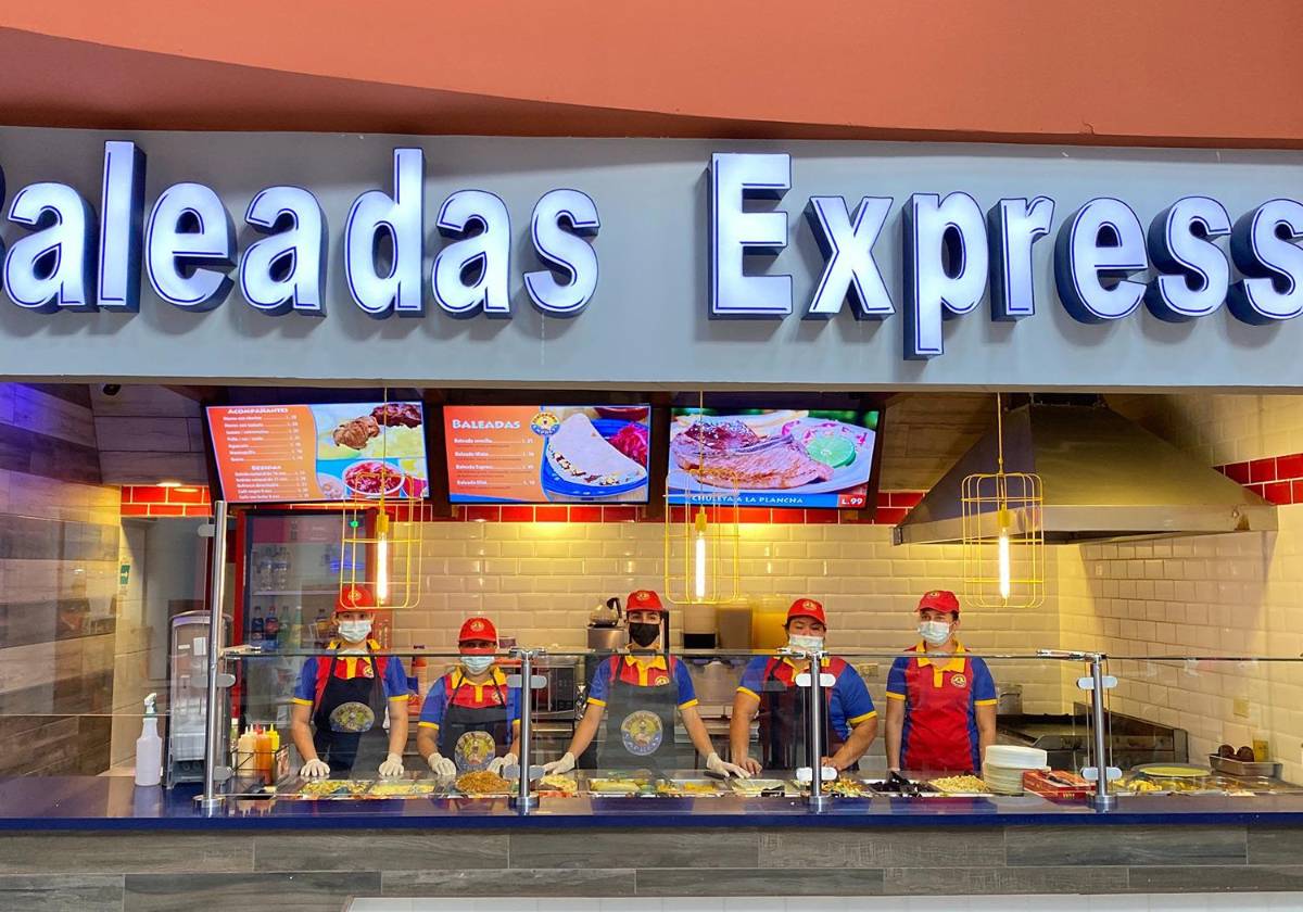 Viajeros ya no comerán baleadas en el aeropuerto de SPS: la razón del cierre de Baleadas Express