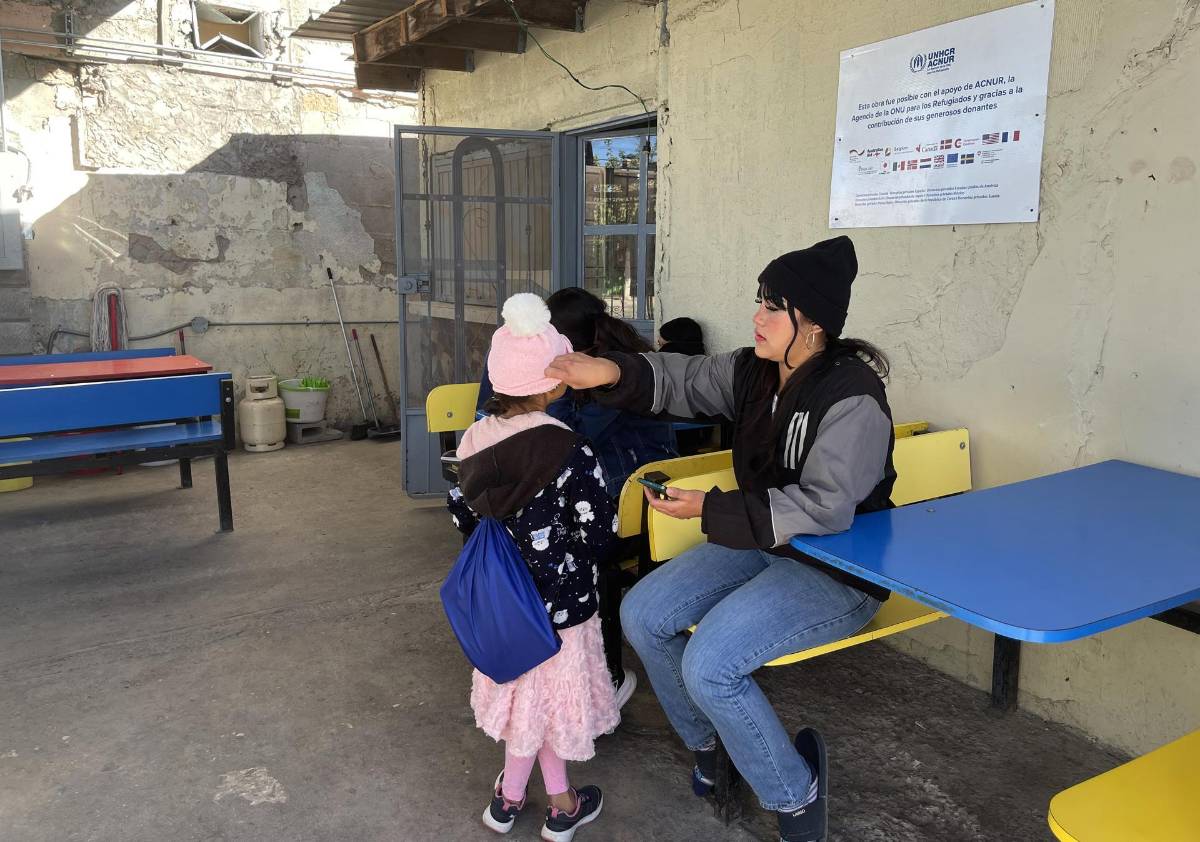 Fotografía de migrantes en un albergue en Ciudad Juárez.